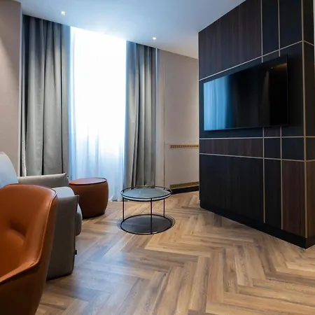 Palazzo 4 Fontane 12 호텔 4*