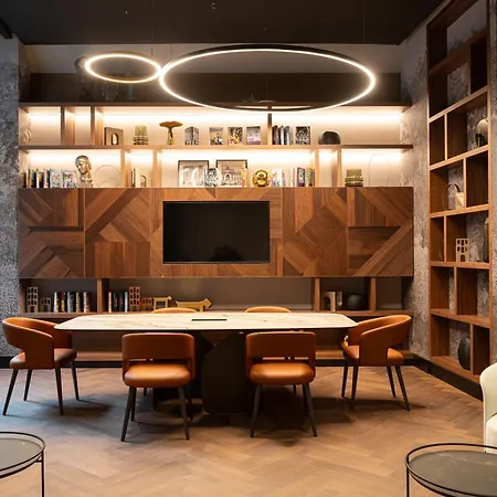 Palazzo 4 Fontane 12 4* Рим