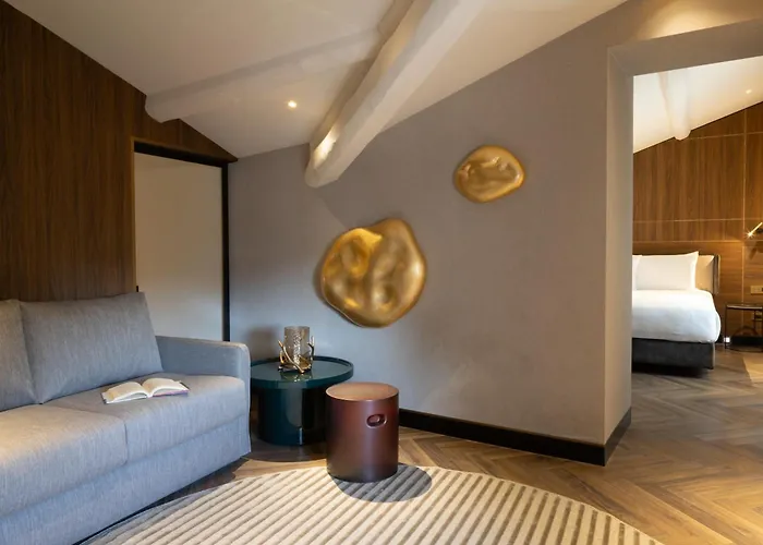 Отель Palazzo 4 Fontane 12