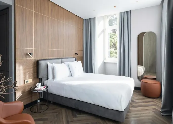 Palazzo 4 Fontane 12 Рим