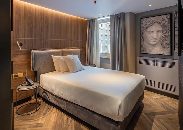 Palazzo 4 Fontane 12 Отель Рим